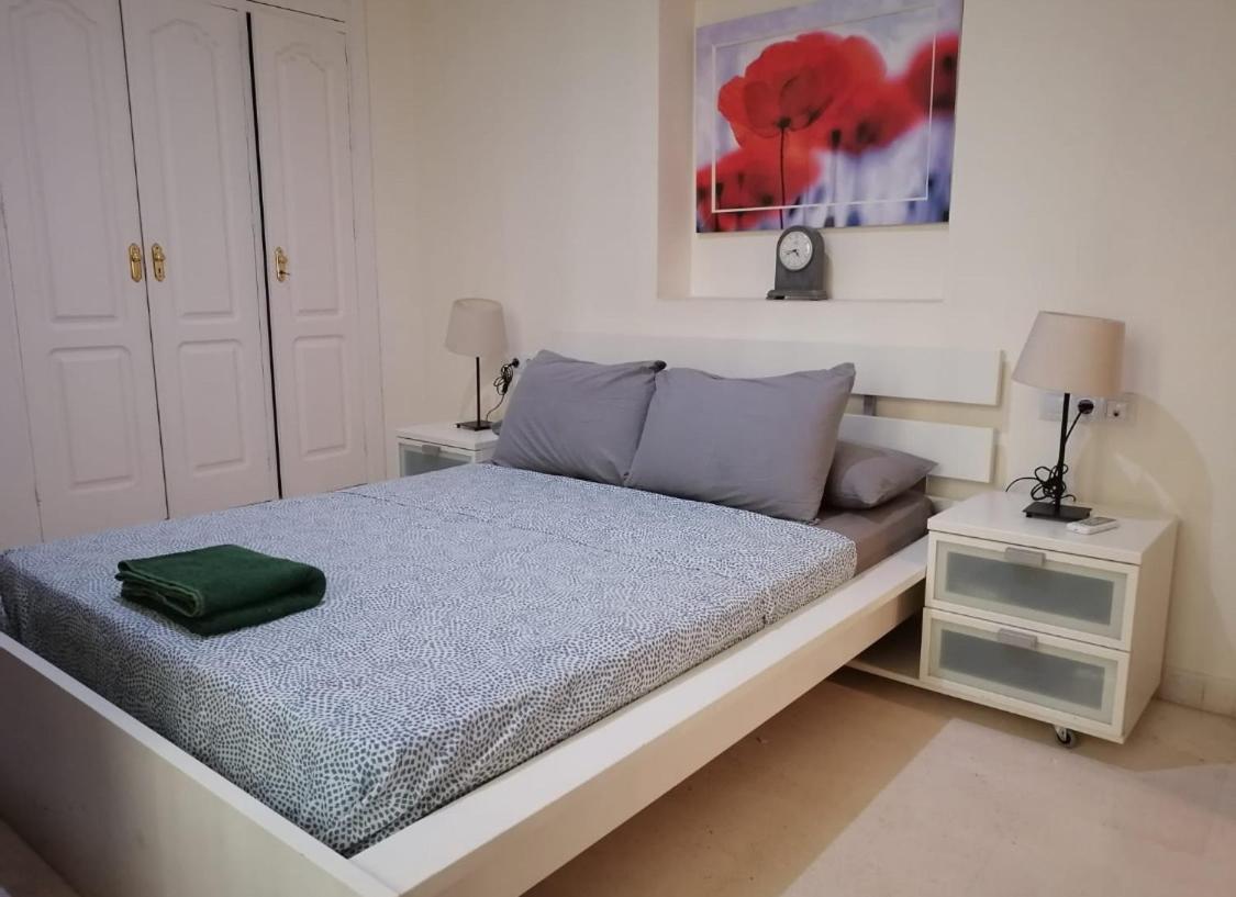 Casa Adriano Apartment Seville Luaran gambar